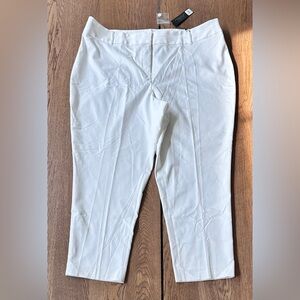 NWT. Lane Bryant White Cropped Trouser Pants Size 24